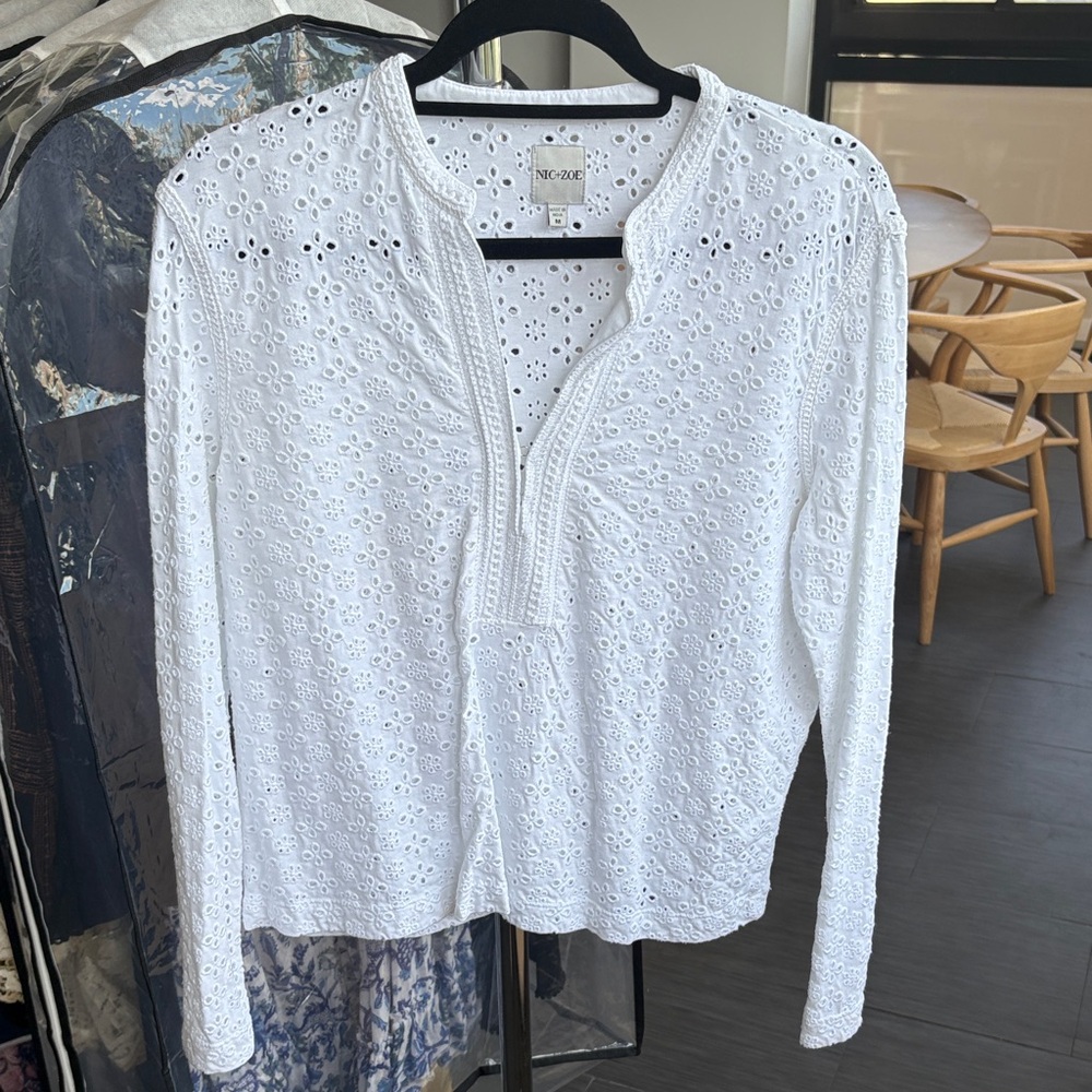 NIC+ZOE White Eyelet Top